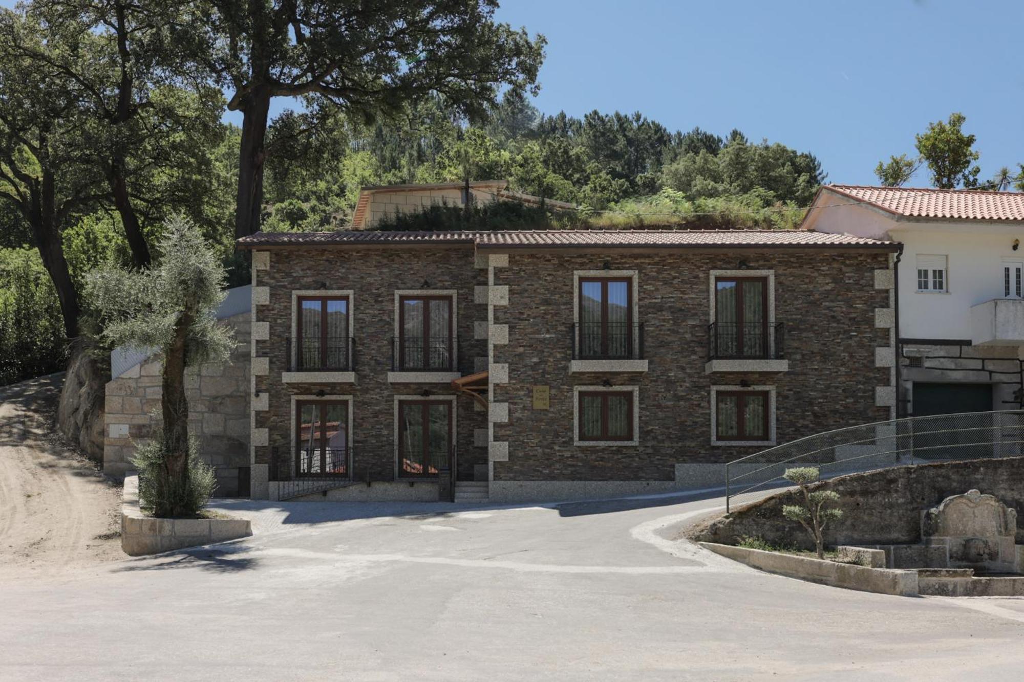 Casa Da Fonte - Geres Hostel Luaran gambar